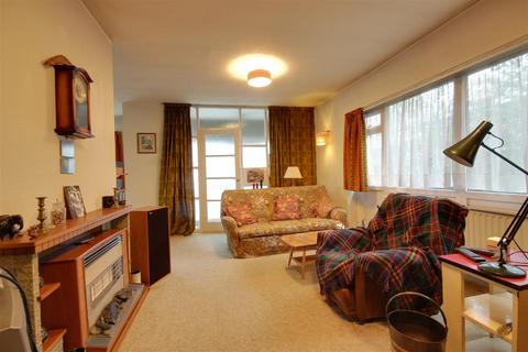 65 Elveley Drive, West Ella, Hull, HU10 7RX