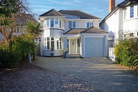 8 Heathlands Crescent, Sutton Coldfield, B73 5EP
