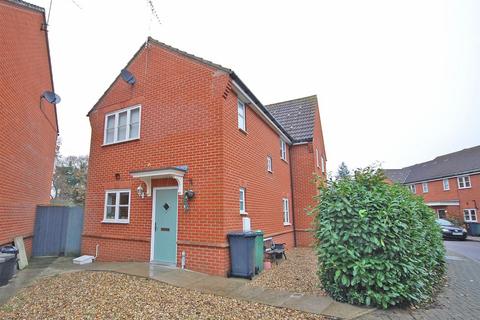 5 Aylesbury Drive, Great Notley, Braintree, CM77 7AW