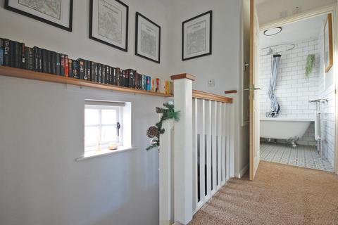 5 Aylesbury Drive, Great Notley, Braintree, CM77 7AW