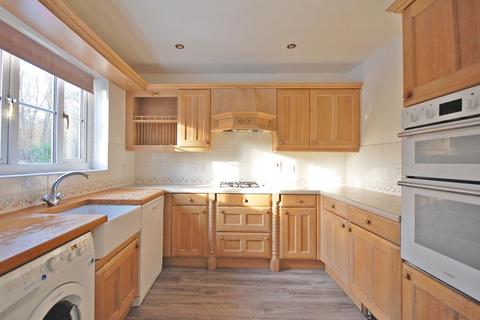 18 Framlingham Way, Great Notley, Braintree, CM77 7YY