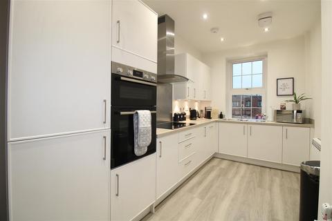 2 bedroom apartment for sale - New Road, Stourbridge