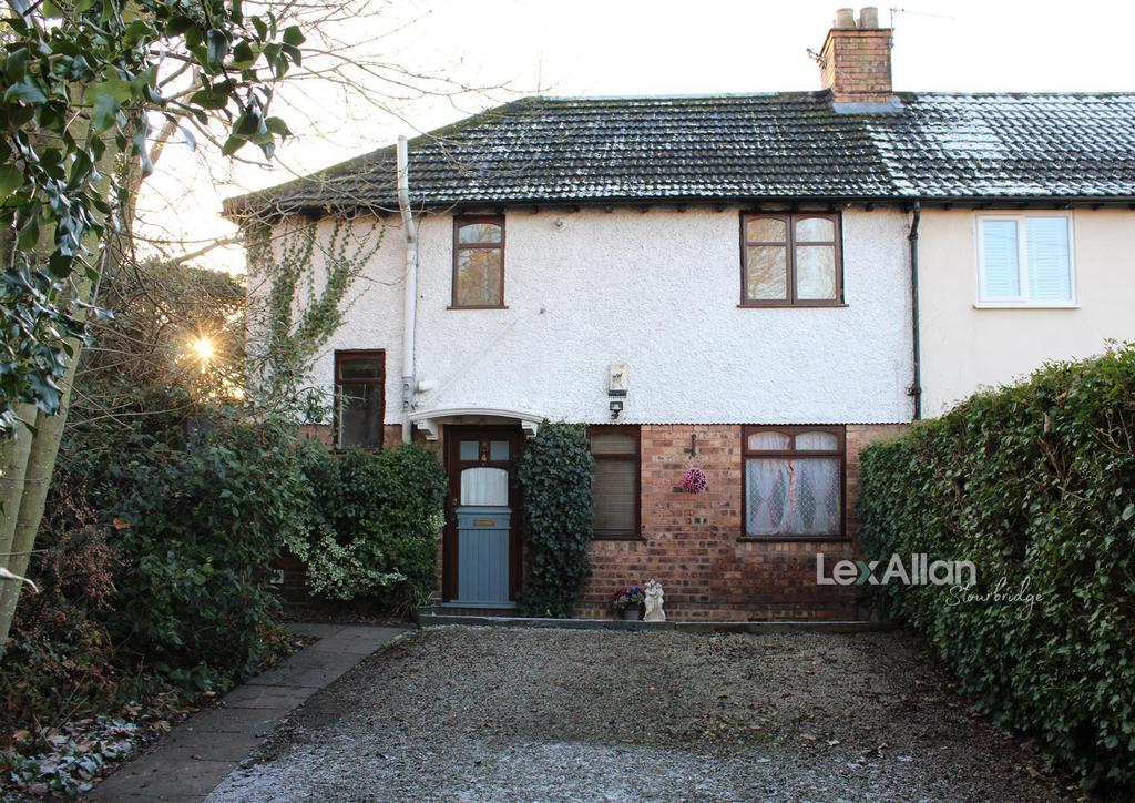The Crescent, Stourbridge 3 bed semidetached house £265,000