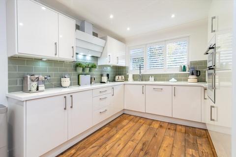 65 Bulcote Drive, Burton Joyce, Nottingham, NG14 5AZ