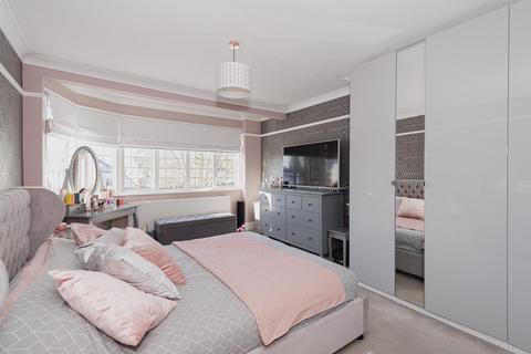 35 The Spinney, Epsom, KT18 5QX