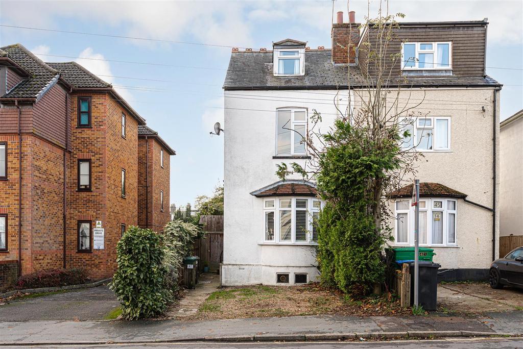 Earlswood Road, Redhill 4 bed house £475,000
