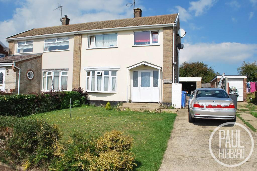 Breydon Way, Lowestoft 3 bed semidetached house £220,000