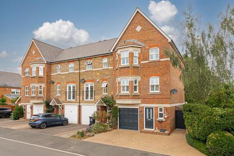 50 Horton Crescent, Epsom, KT19 8AA