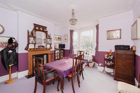 15 Burgh Heath Road, Epsom, KT17 4LP