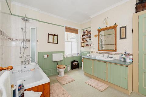 15 Burgh Heath Road, Epsom, KT17 4LP