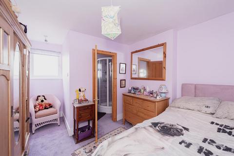 15 Burgh Heath Road, Epsom, KT17 4LP
