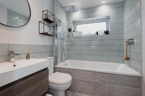 12b West Hill, Epsom, KT19 8HR