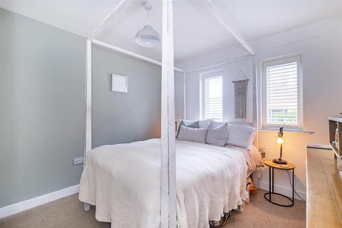 1, Granton Court Miller Place, Epsom, KT19 8GS