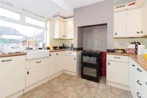 8 Sackville Crescent, Worthing, BN14 8BP