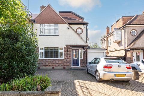 39 Ewell Park Way, Ewell, Epsom, KT17 2NW