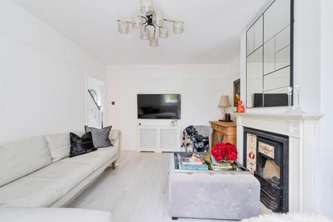 10 Manor Way, Banstead, SM7 3PF