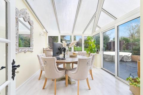 10 Manor Way, Banstead, SM7 3PF