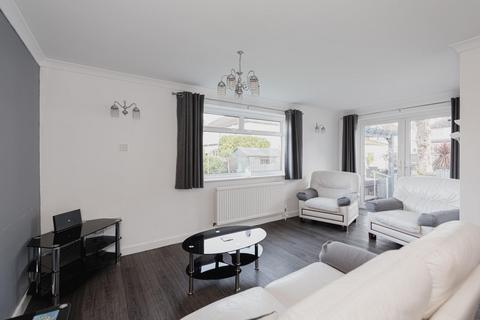 40 Timbercroft, Epsom, KT19 0TF