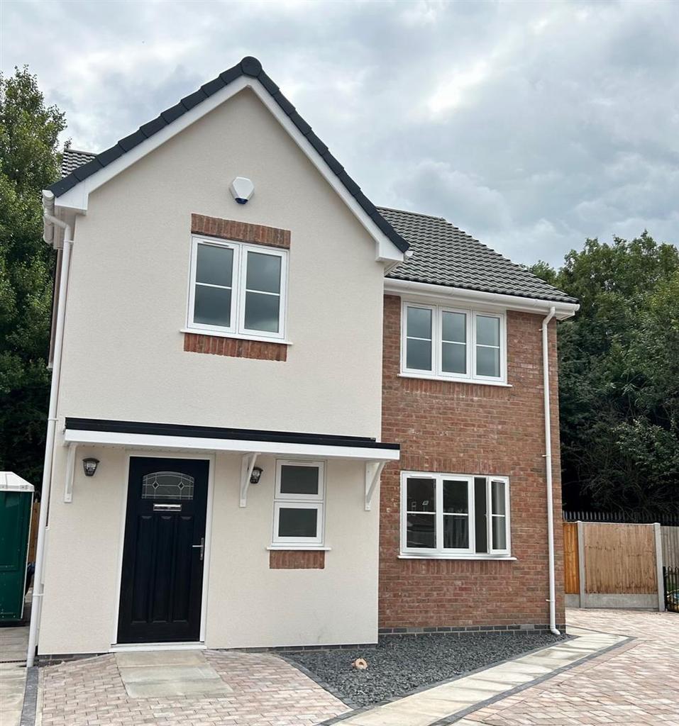 06 Nanaimo Court Kingswinford 1.jpg