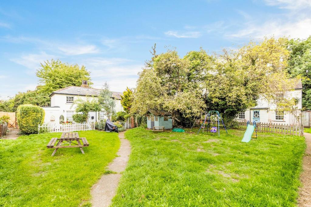 ERNEST COTTAGES, GARDEN1.jpg