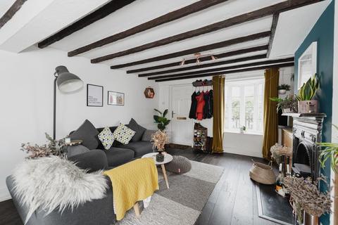 121 Cheam Common Road, Worcester Park, KT4 8TA