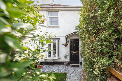 121 Cheam Common Road, Worcester Park, KT4 8TA