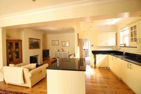 17 Beech Road, Monmouth, NP25 5DA