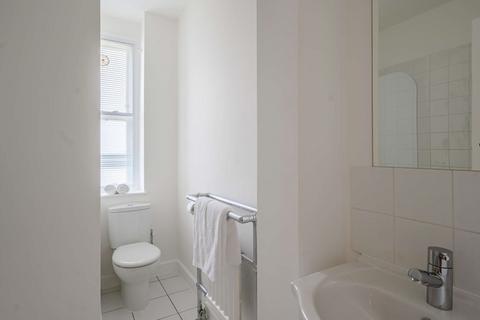 2 bedroom flat to rent, 39 Hill Street,London