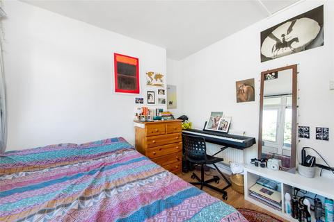 5 bedroom apartment to rent - Norton House, Bigland Street, E1