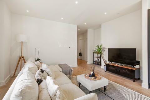 2 bedroom apartment for sale - Fermoy Road, London