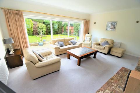 18 Haynes Close, Slough, SL3 8NA