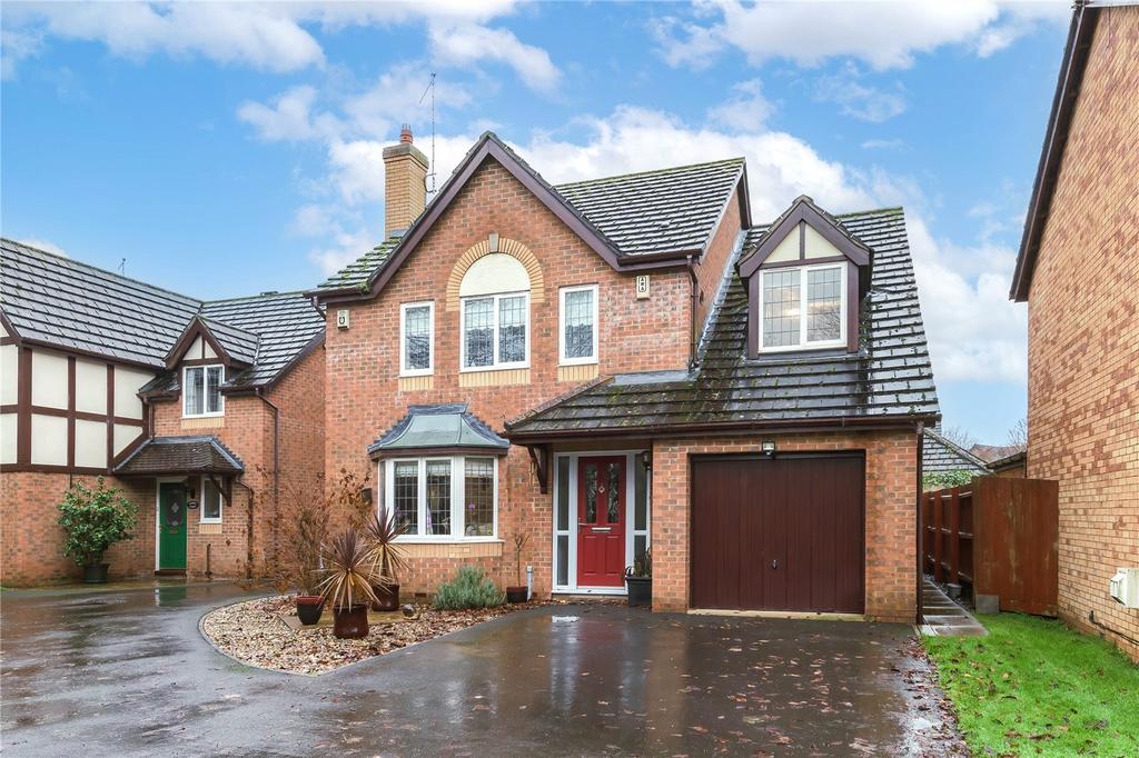 Ashton Road, Oundle, Peterborough, PE8 4 bed detached house £585,000