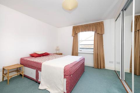 4/2, 25 St. Andrews Square, Glasgow, G1 5PQ