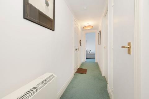 4/2, 25 St. Andrews Square, Glasgow, G1 5PQ