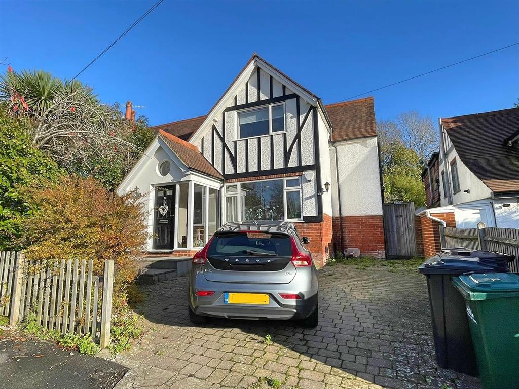 Valley Drive, Brighton 4 bed semidetached house £800,000