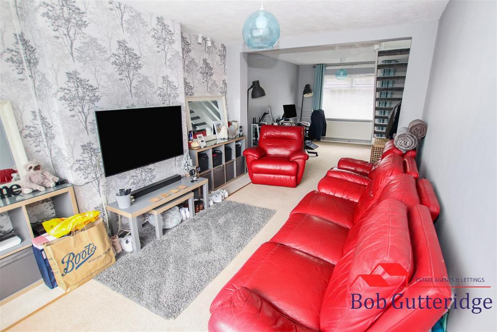 Fearns Avenue, Bradwell, Newcastle 3 bed semidetached house £165,000