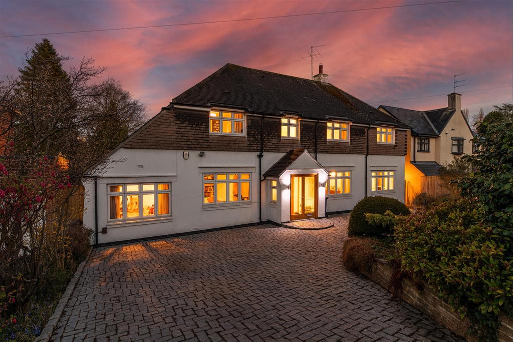 Glastonbury Grove, Jesmond, Newcastle upon Tyne 4 bed detached house