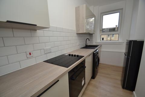 2 bedroom flat to rent, Salen Street, Craigton, G52 1EB