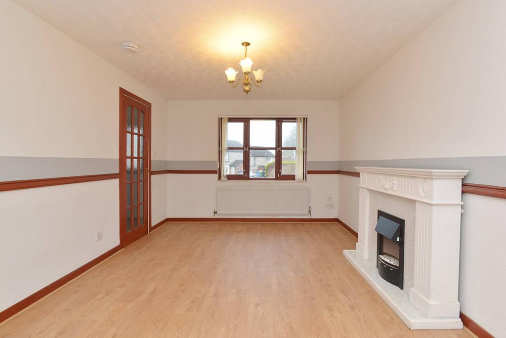 91 Park, Mid Calder, EH53 0ST 3 bed semidetached house £195,000