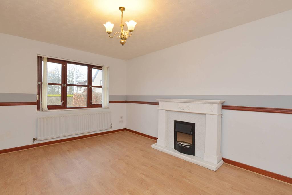 91 Park, Mid Calder, EH53 0ST 3 bed semidetached house £195,000