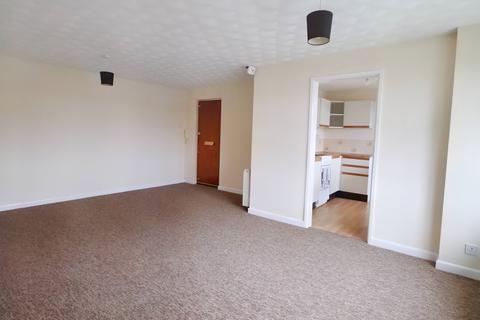1 bedroom flat to rent, Graham Court, Bitterne, Southampton SO19