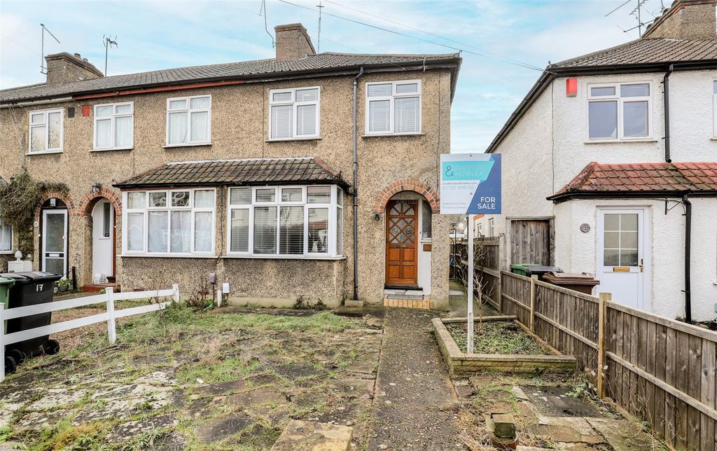 Leyland Avenue, St. Albans... 3 bed end of terrace house £535,000