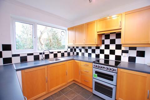 3 bedroom end of terrace house to rent, Hilgay, Guildford, Surrey, GU1