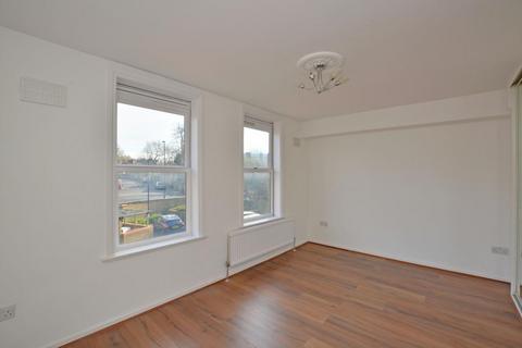 1 bedroom apartment to rent - Eliot Park, London, SE13