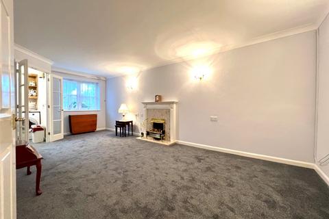 2 bedroom apartment for sale - Granville Road, Lower Meads, Eastbourne, East Sussex, BN20