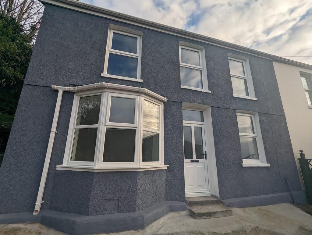 Lletty Harri, Port Talbot, Neath Port... 3 bed semidetached house £750 pcm (£173 pw)