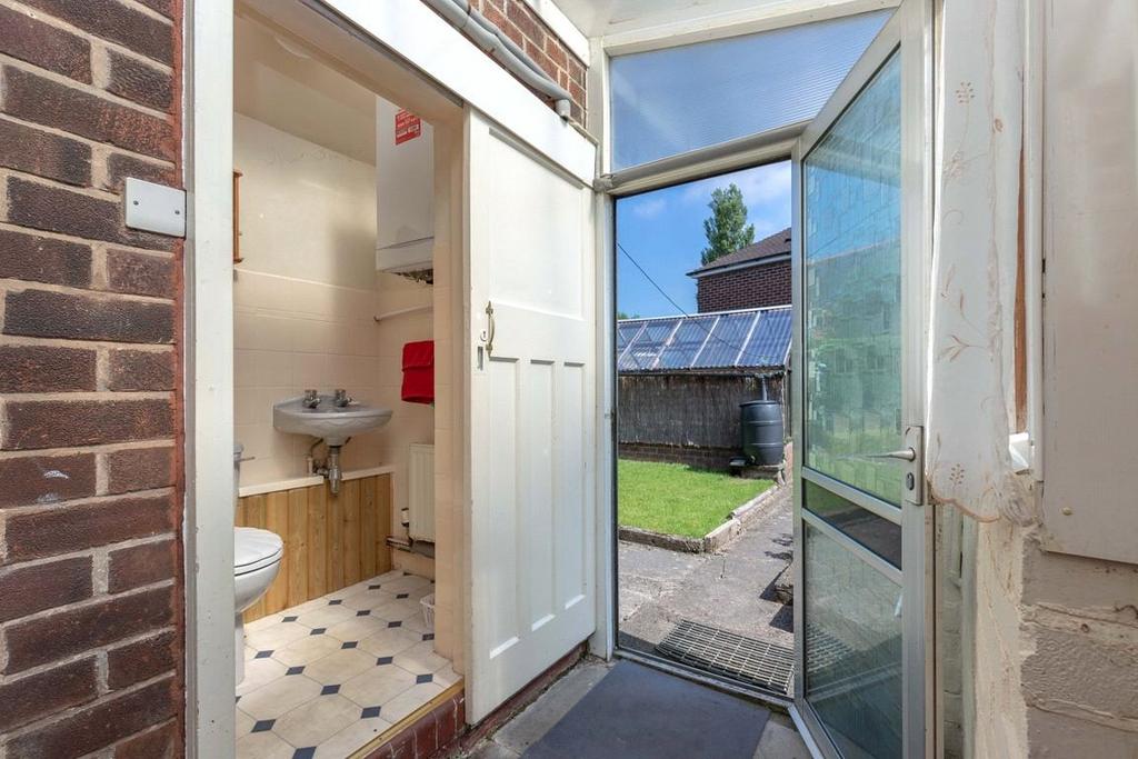 Wc Into Garden