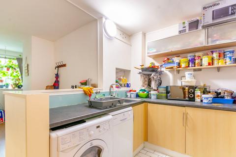 10 Malcolm Close, Nottingham, NG3 5AP