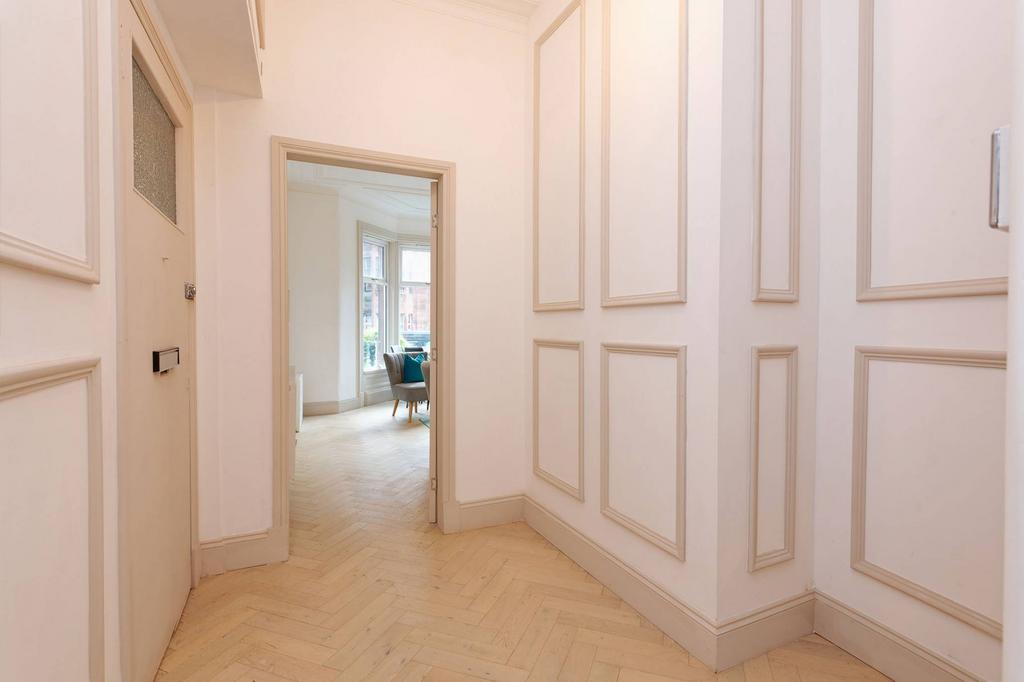 MFL7212899 775.jpg