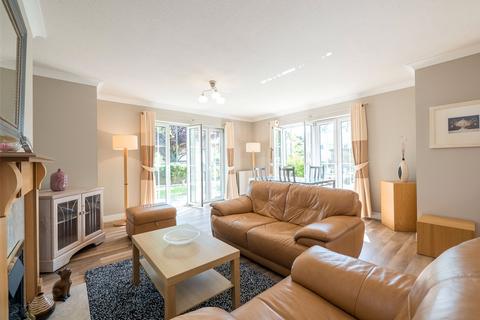 2 bedroom flat to rent, Margaret Rose Way, Edinburgh, EH10